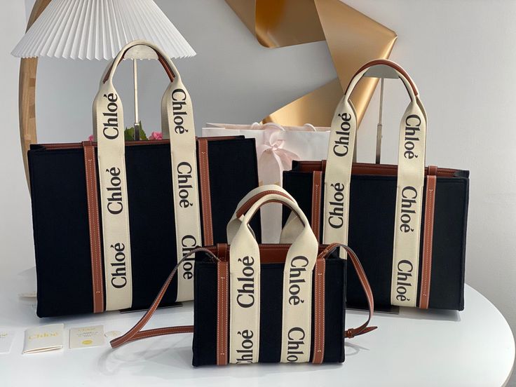 CHOLOÉ LARGE WOODY TOTE BAG