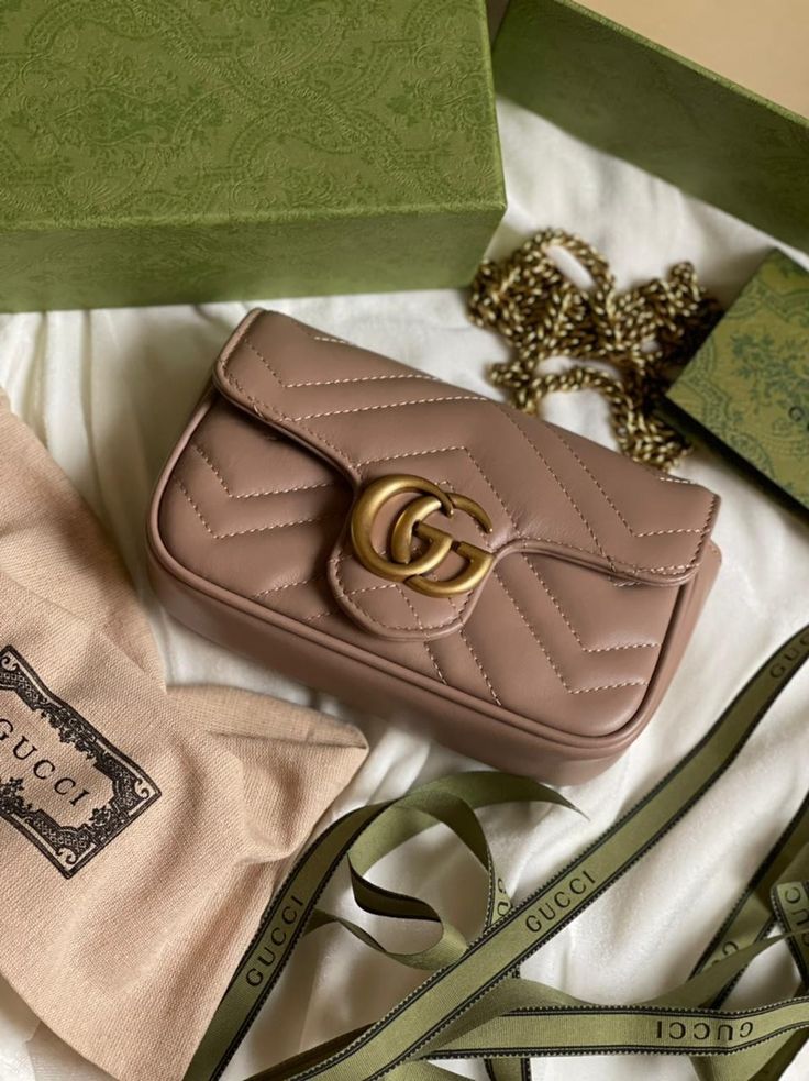 Gucci GG Marmont Mini Flap Bag