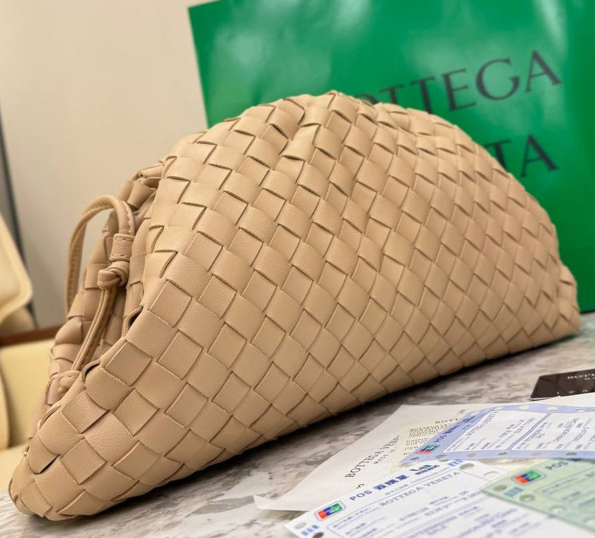 Bottega Veneta Intrecciato pouch