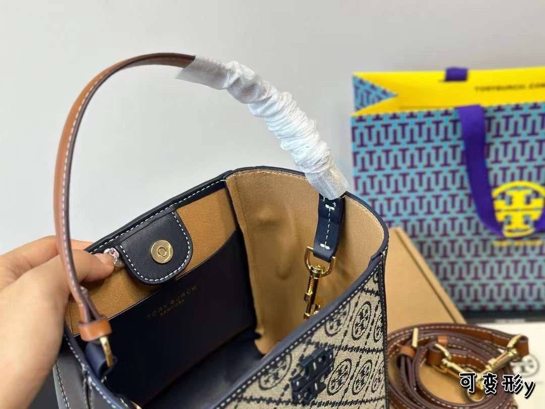 Tory Burch McGraw Small Bucket Bag