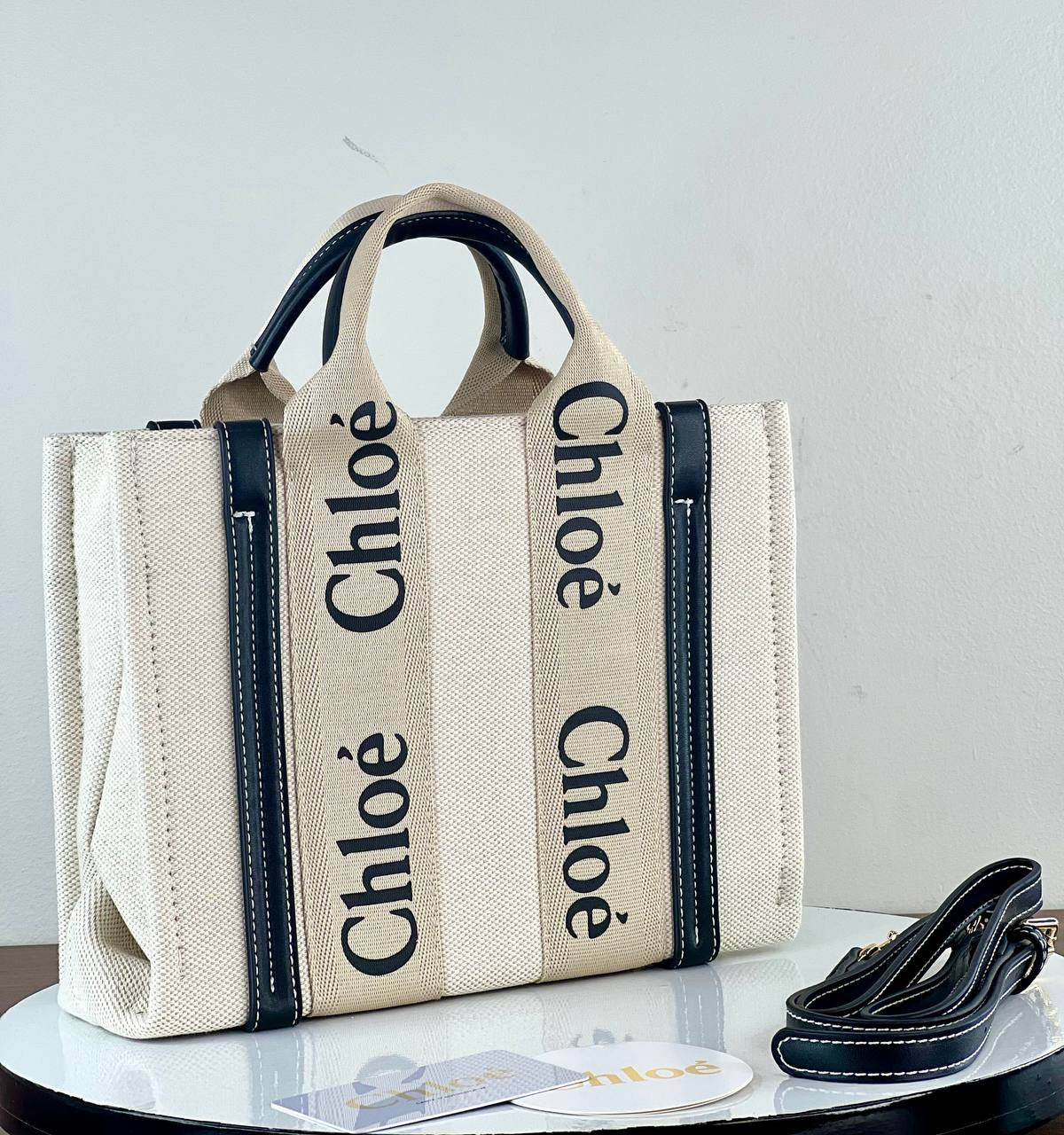 CHLOÉ SMALL WOODY TOTE BAG