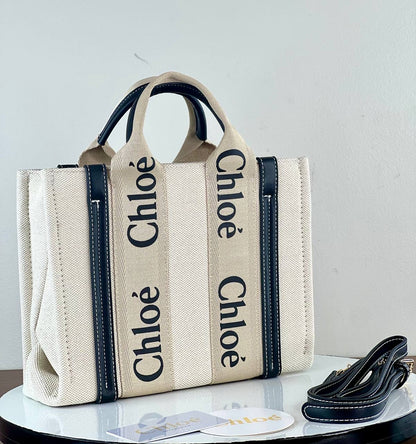 CHLOÉ SMALL WOODY TOTE BAG