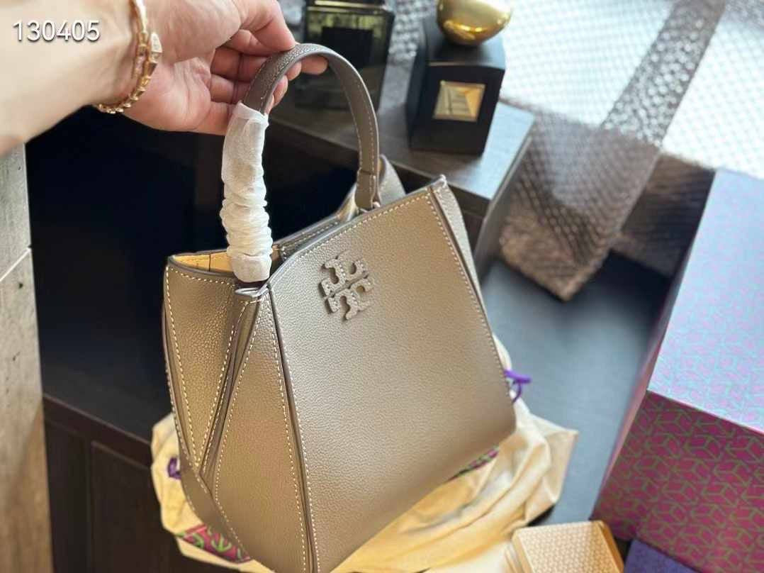 Tory Burch McGraw Small Bucket Bag