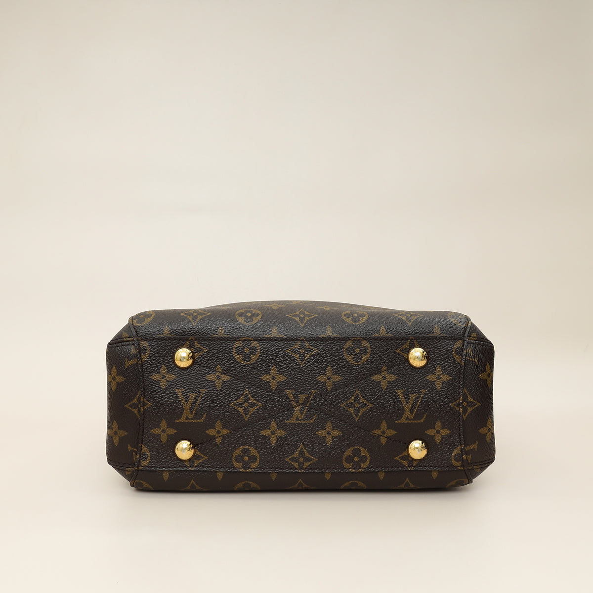 Louis Vuitton Medium Montaigne MM handbag