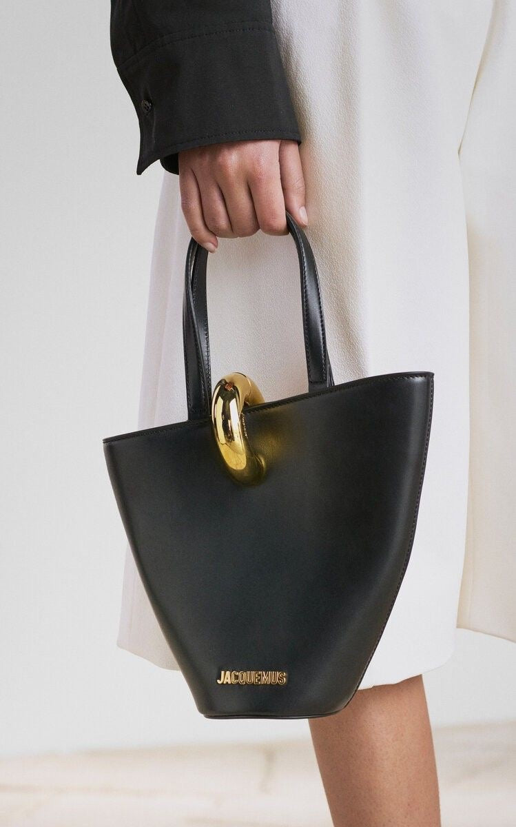 Jacquemus Le Petit Bambola bucket bag