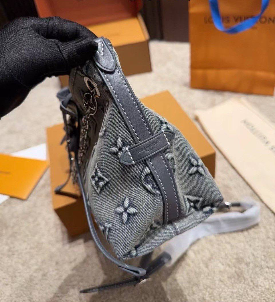 Louis Vuitton CarryAll BB bag