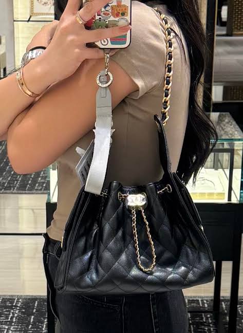 Chanel 25C bag
