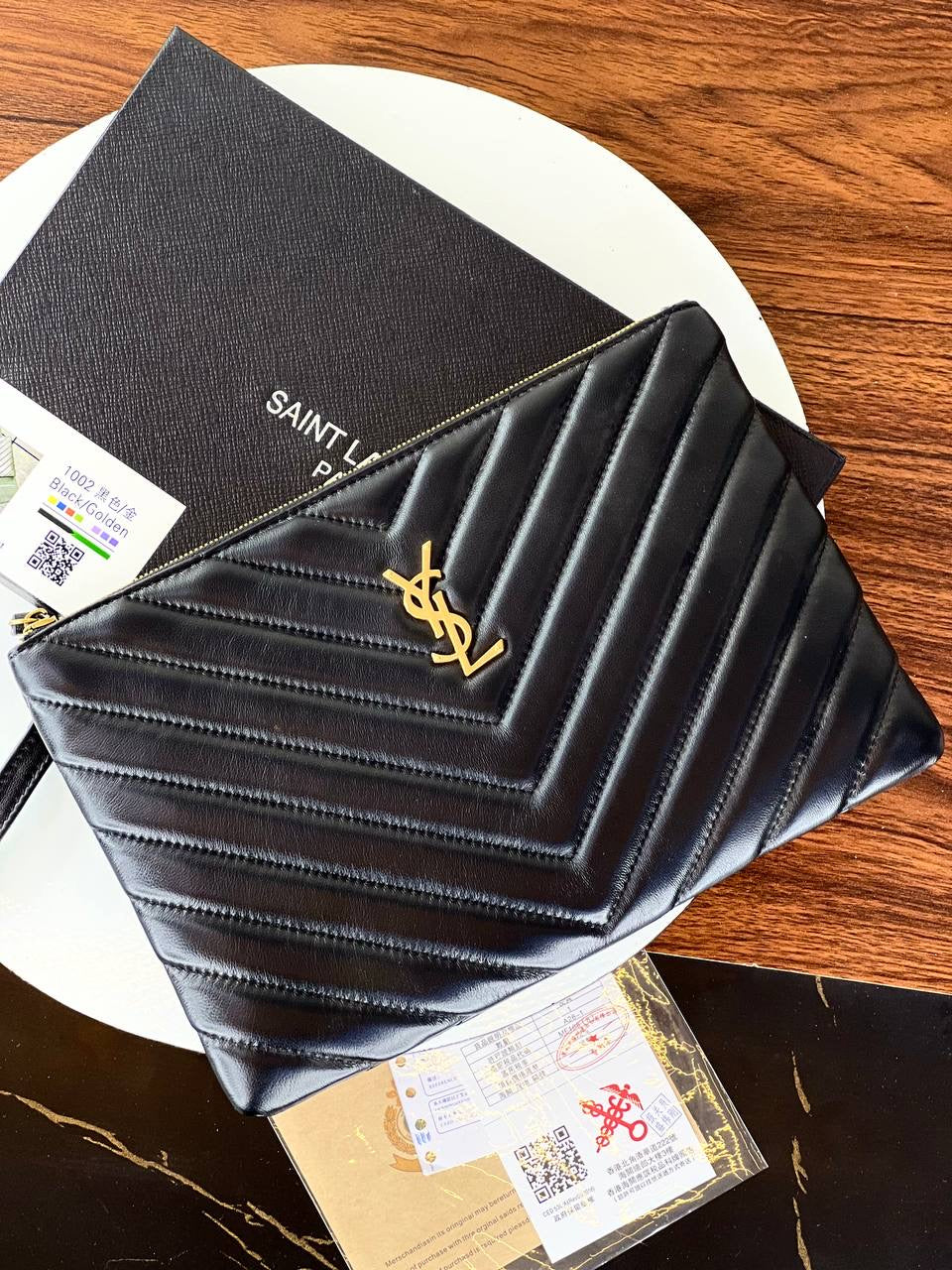 CASSANDRE MATELASSÉ TABLET POUCH