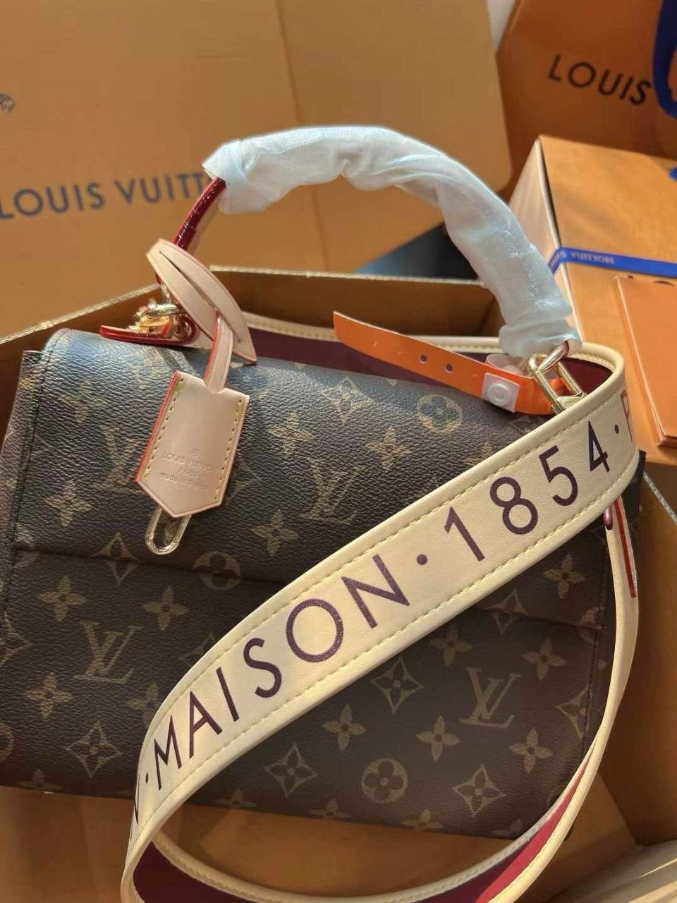 Louis Vuitton Monogram Cluny BB handbag