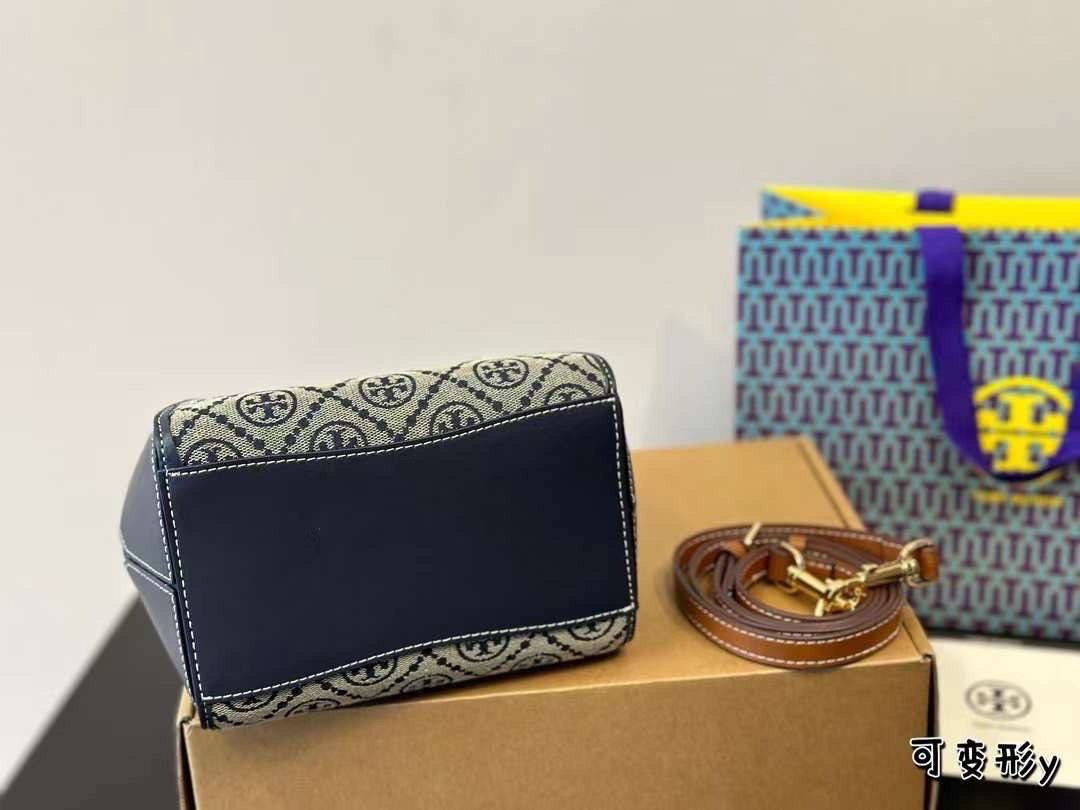 Tory Burch McGraw Small Bucket Bag