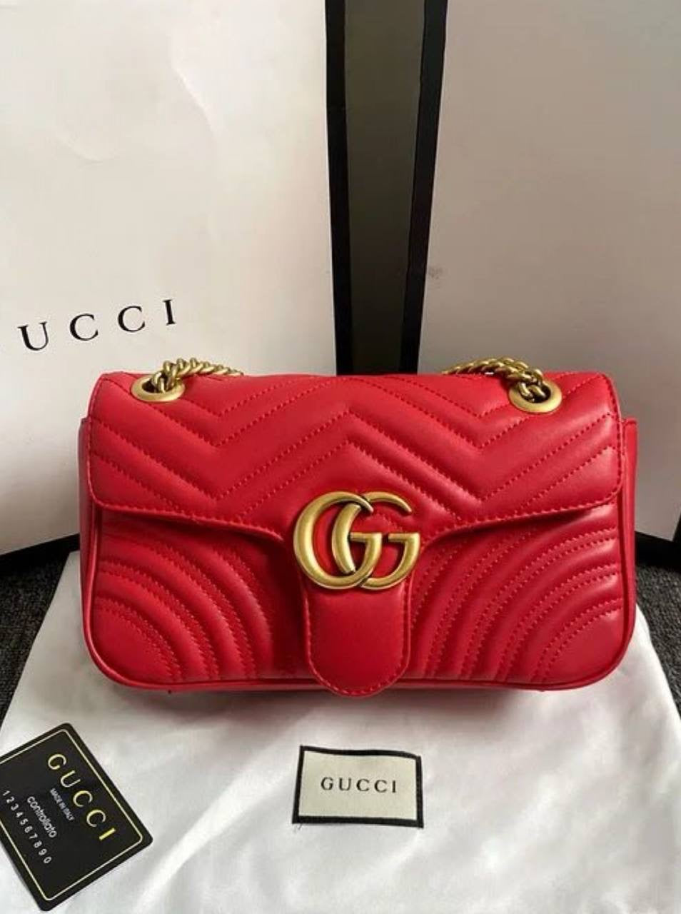 Gucci GG Marmont Medium Flap Bag