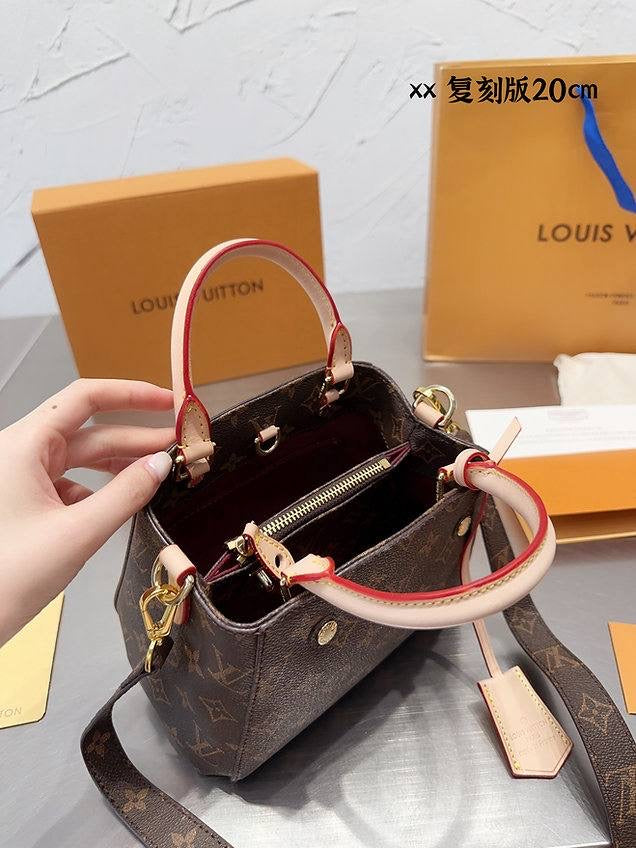 Louis Vuitton Montaigne BB handbag