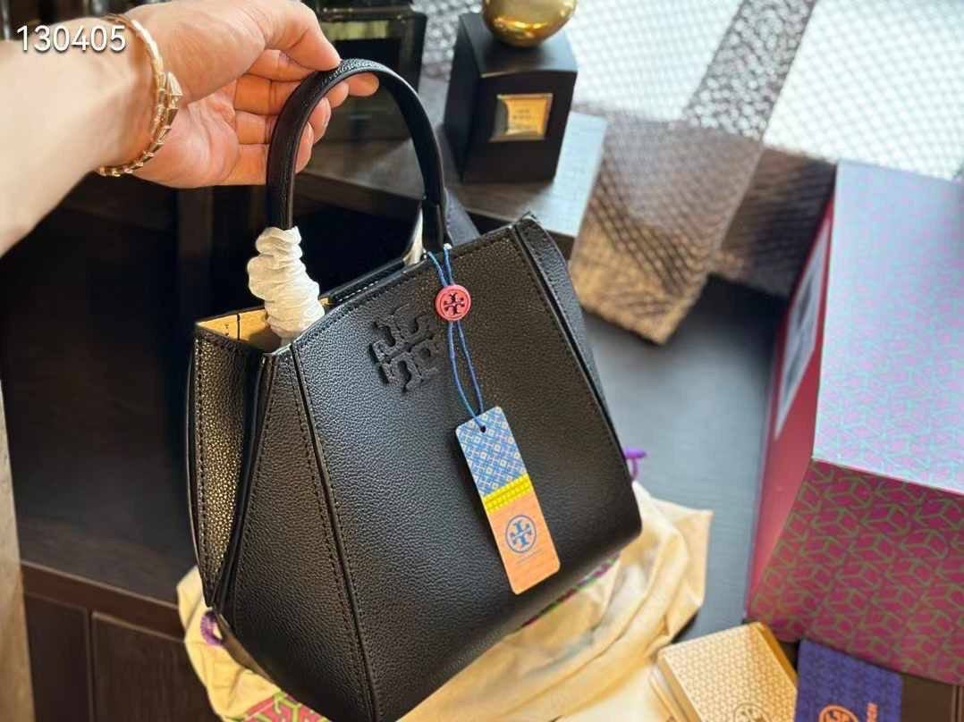 Tory Burch McGraw Small Bucket Bag