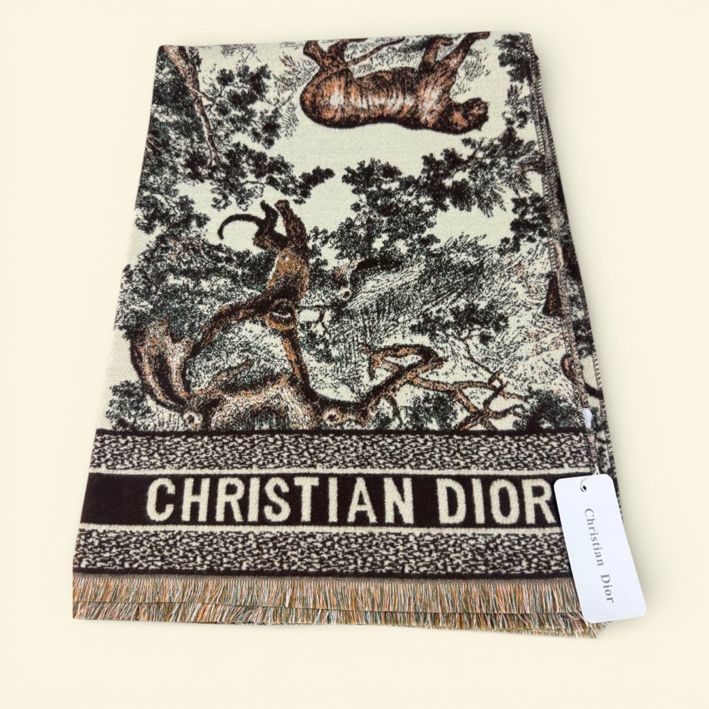 CHRISTIAN DIOR