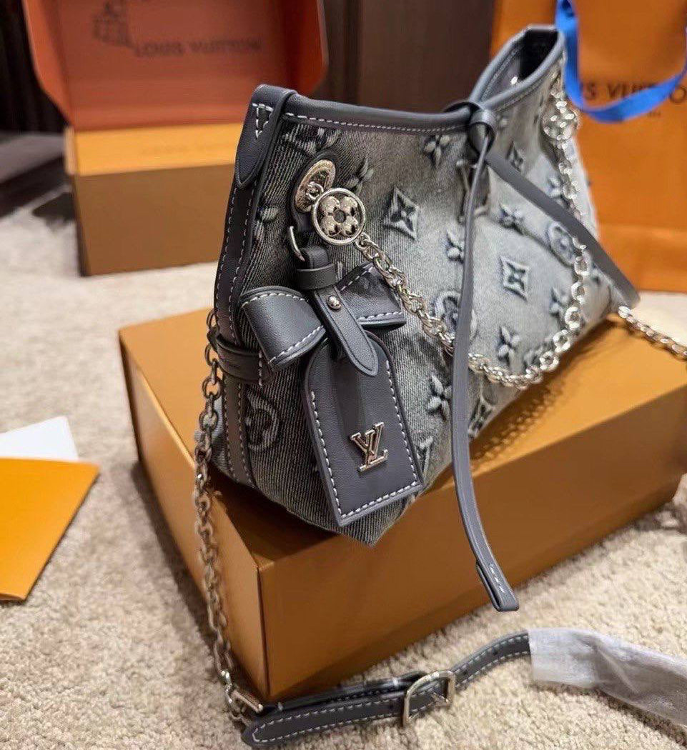 Louis Vuitton CarryAll BB bag