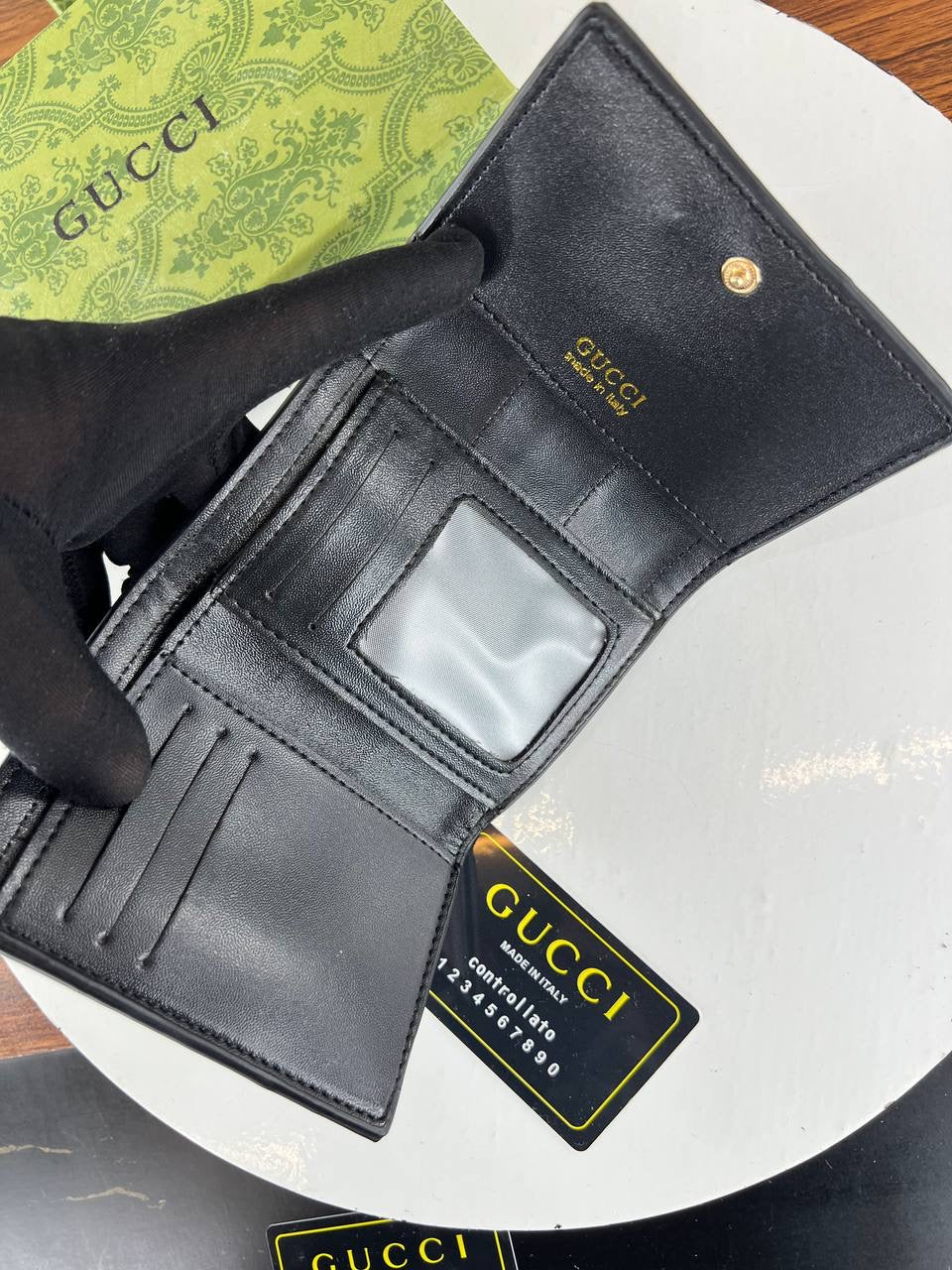 Gucci Queen Margaret GG Supreme Wallet