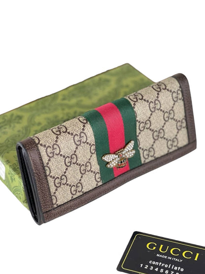 Gucci Queen Margaret GG Supreme Wallet